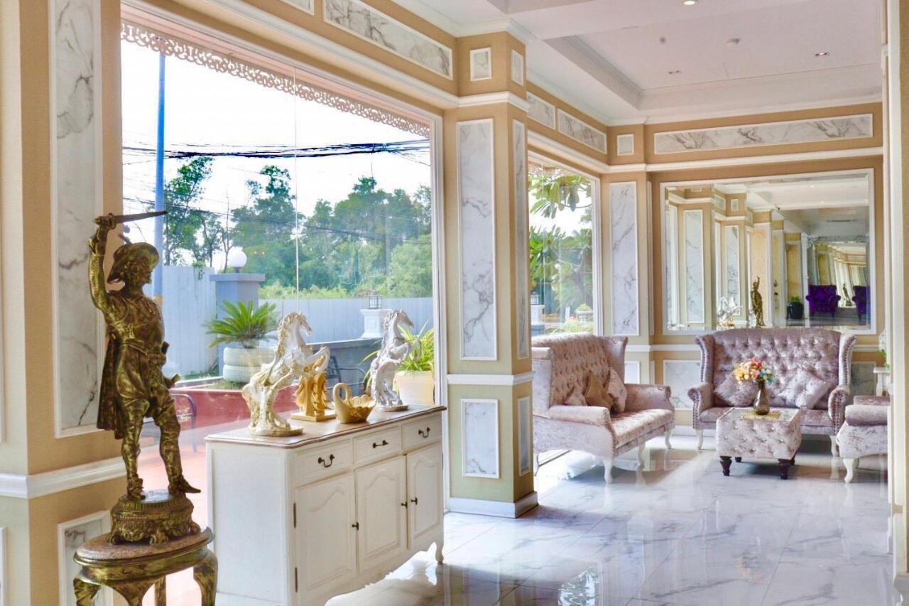Hotel Napheera Royal Tel à Ban Khlong Bang Krathiam Extérieur photo