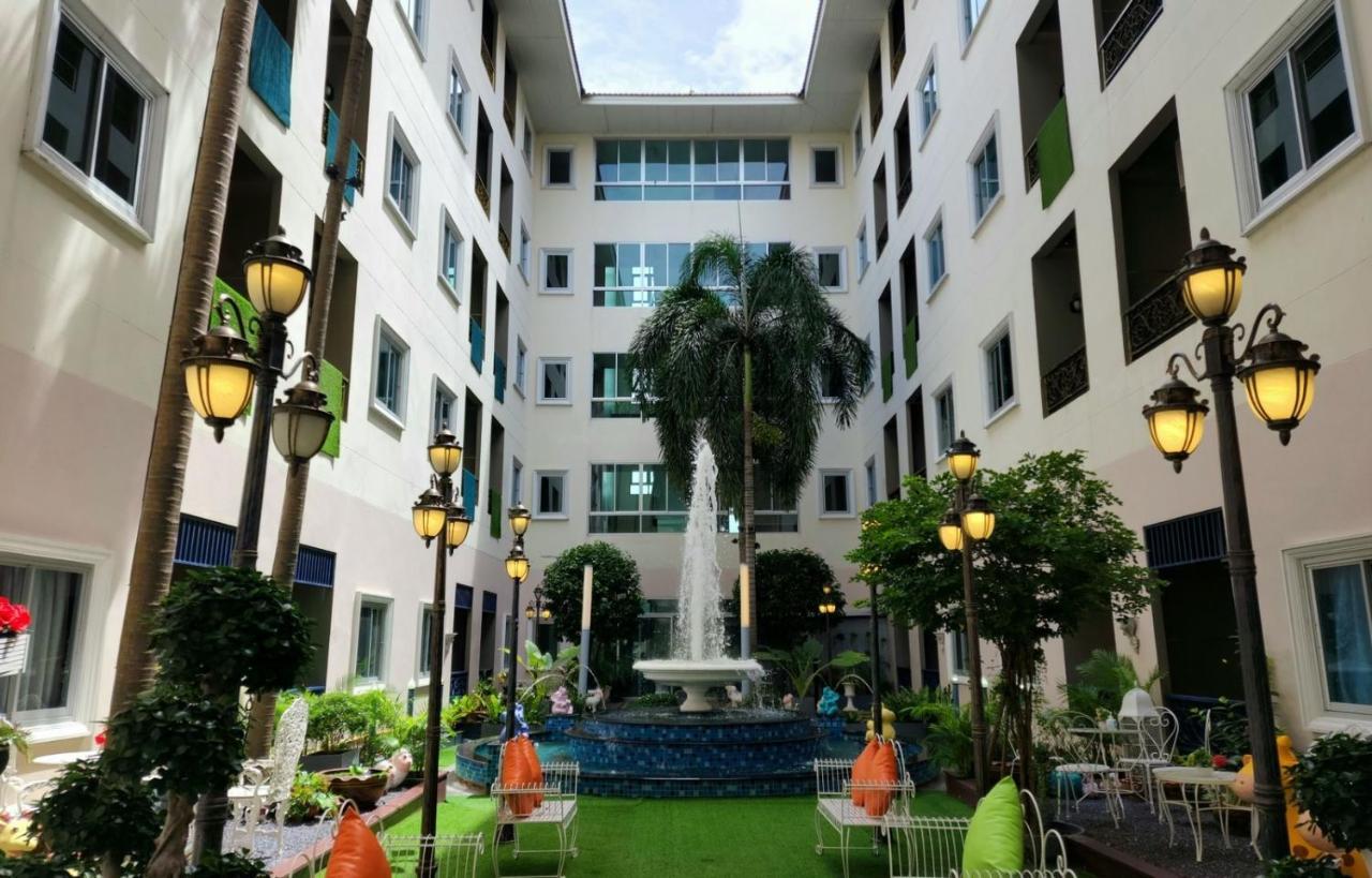Hotel Napheera Royal Tel à Ban Khlong Bang Krathiam Extérieur photo
