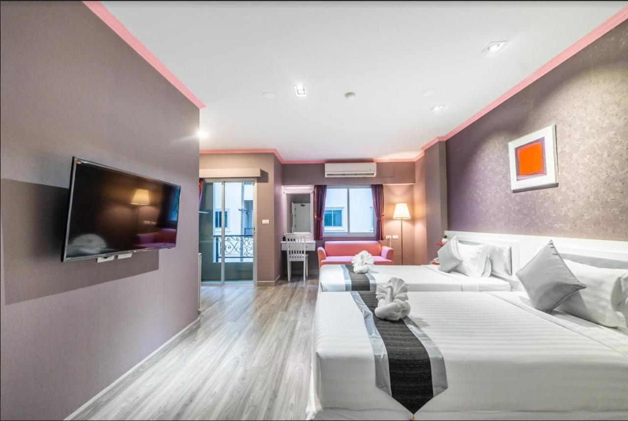 Hotel Napheera Royal Tel à Ban Khlong Bang Krathiam Extérieur photo